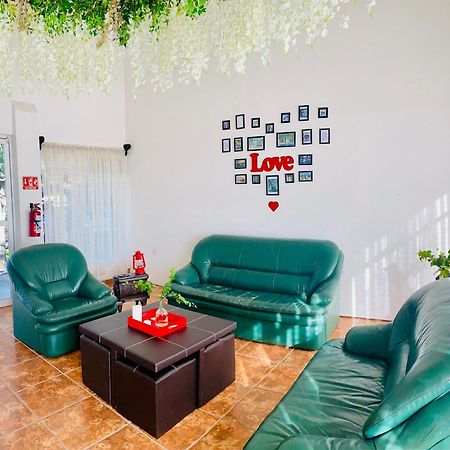 Club Vergel Resort برنال المظهر الخارجي الصورة
