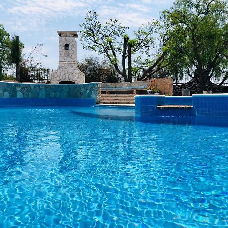 Club Vergel Resort برنال المظهر الخارجي الصورة