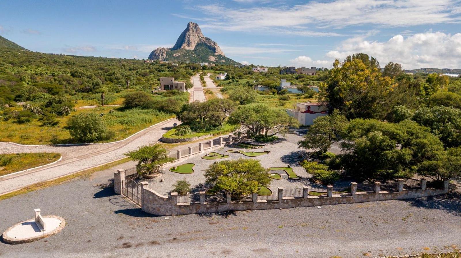 Club Vergel Resort برنال المظهر الخارجي الصورة