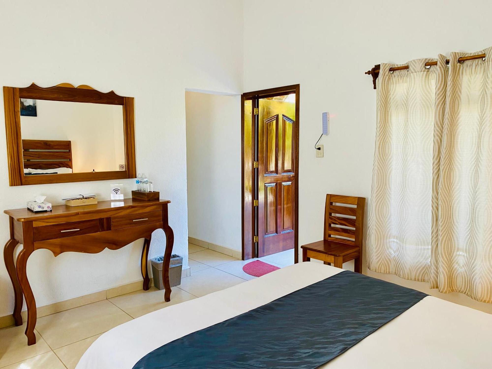 Club Vergel Resort برنال المظهر الخارجي الصورة