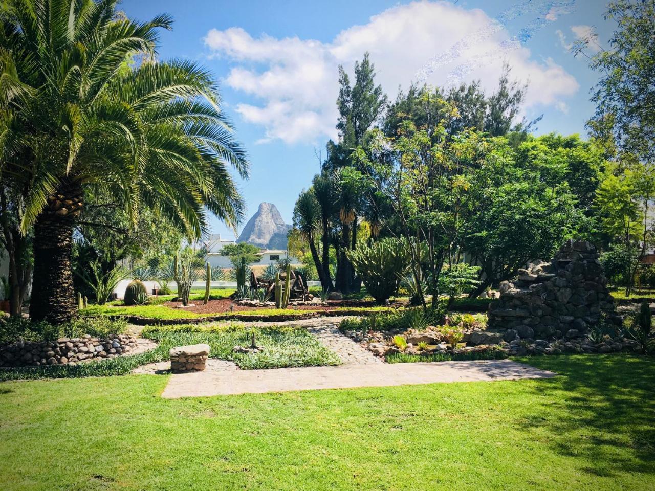 Club Vergel Resort برنال المظهر الخارجي الصورة